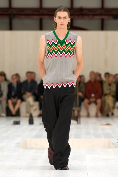 Look 54